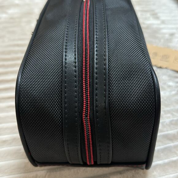 Robert Graham Hydrus Max Toiletry Bag - Picture 10 of 13